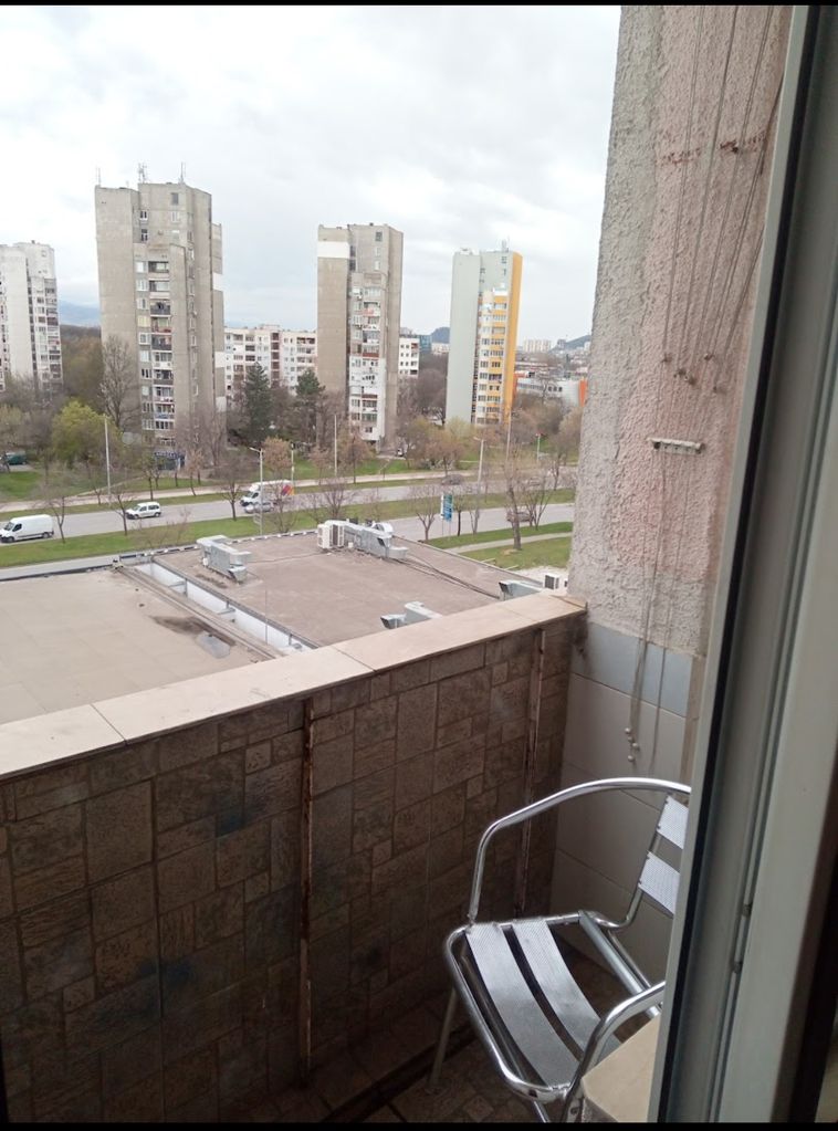 Дава се под наем Тристаен апартамент в Пловдив, Индустриална зона - Тракия - 65 кв.м за 341.7 € - Снимка #3