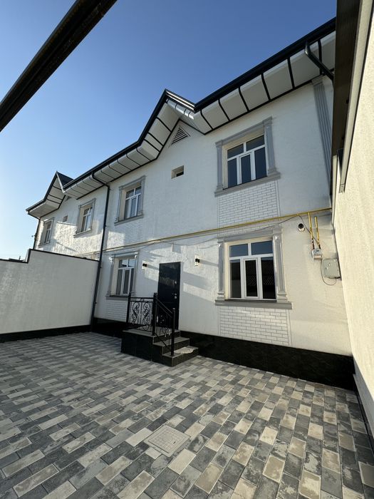 Продаётся 3-комнатный дом со двором