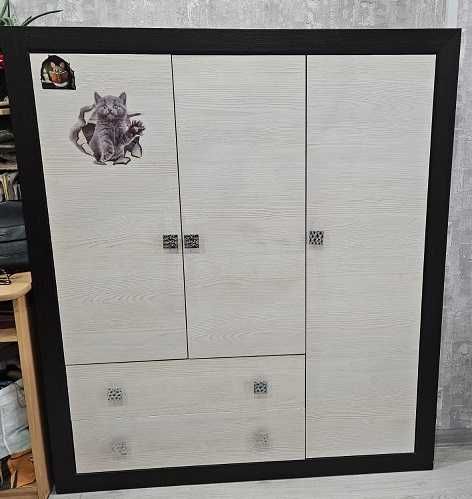 детский шкаф. фирменный