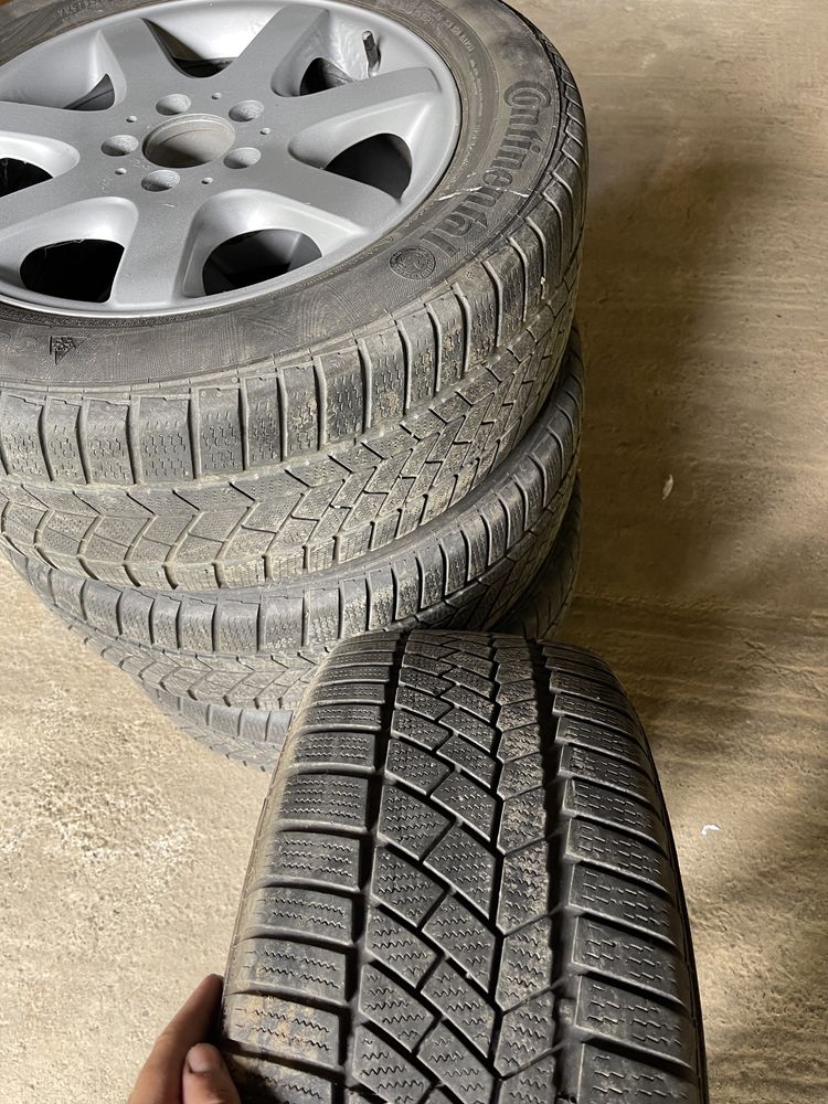 Vand set jante Mercedes cu tot cu cauciucuri 225/55 R16