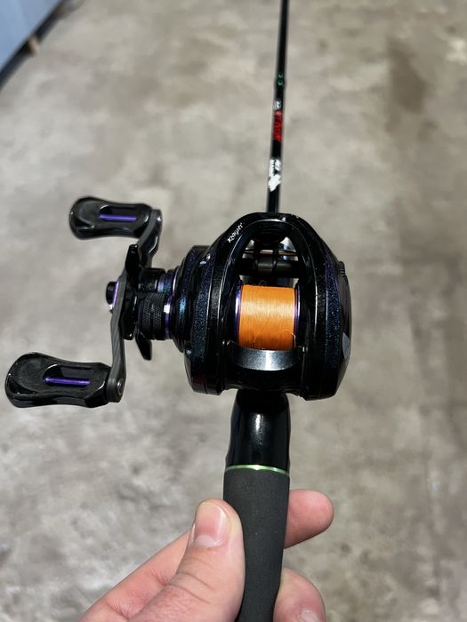 Ace Hawk AG Venom si Black Knight 2