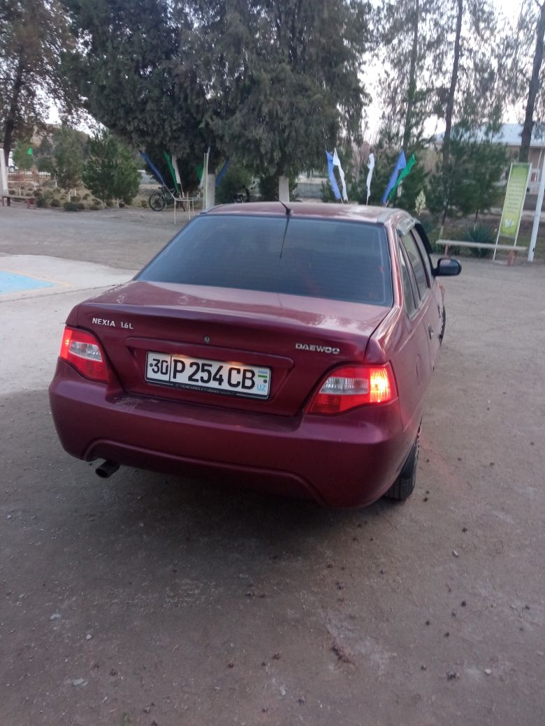 Nexia2 1,6 mator benzin, gaz metan 2009 yil