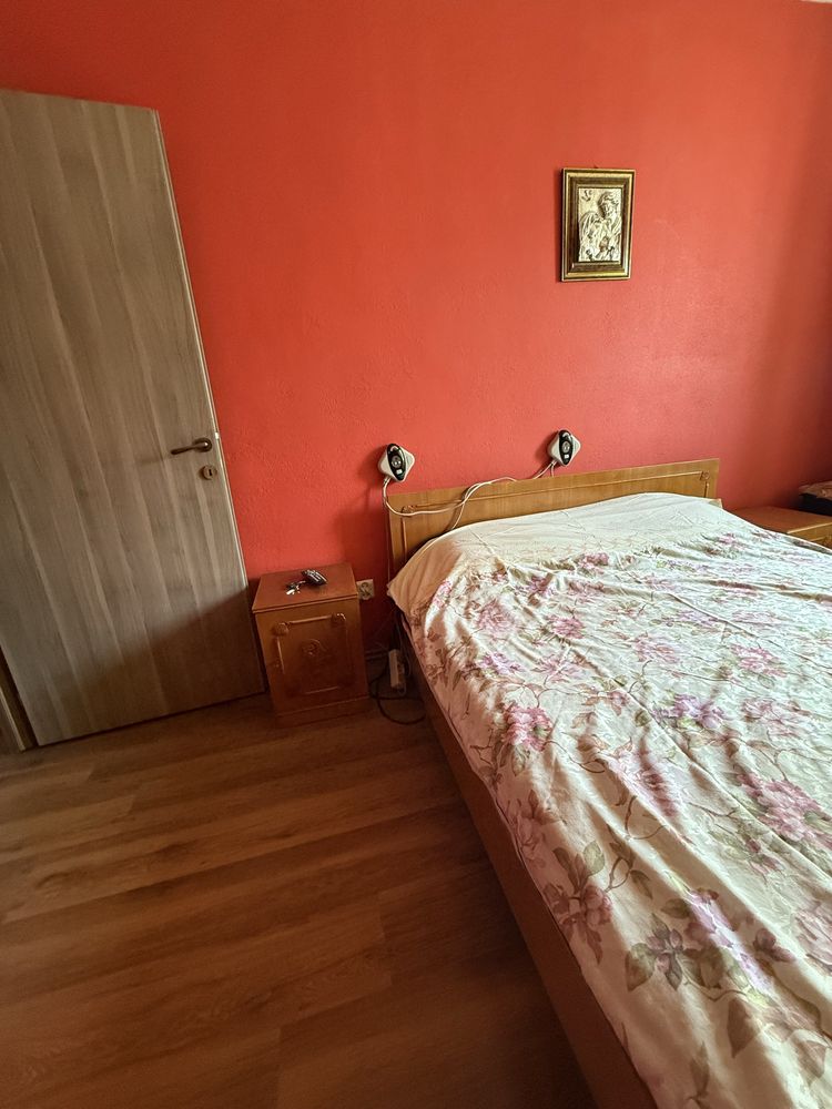Vand mobila de dormitor si saltele Ceragem cu jad 2 buc