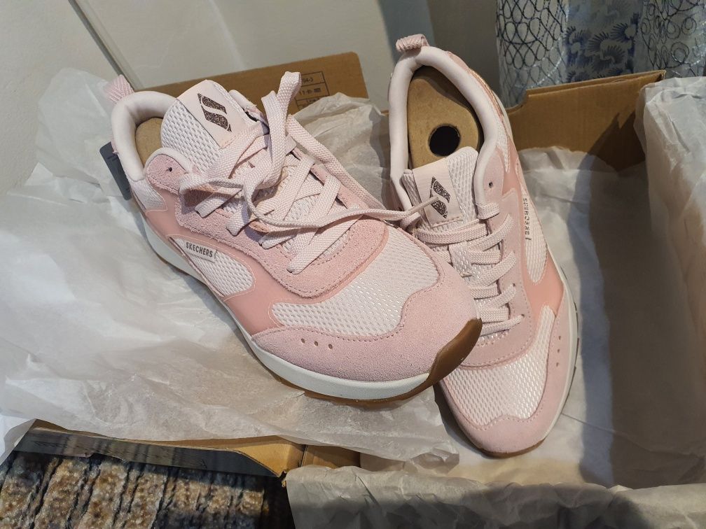 Skechers Street Los Angeles, Air Cooled Memory Foam