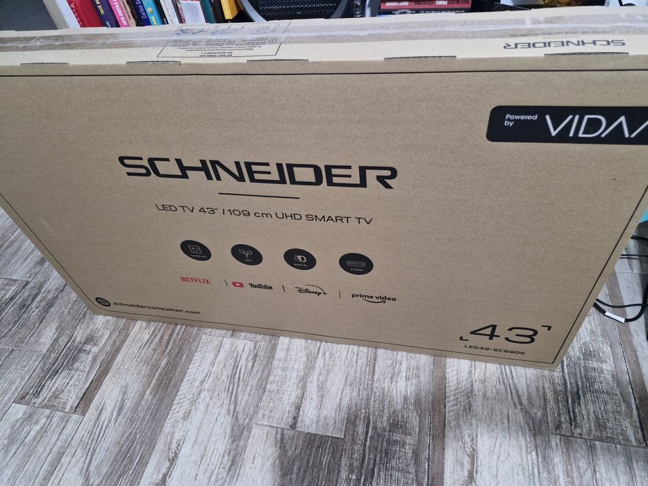 Televizor Smart SCHNEIDER Ultra HD 4K de 109 cm, Sistem VIDAA