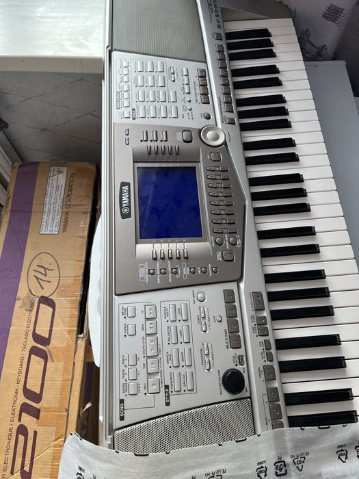 Yamaha  psr 2100