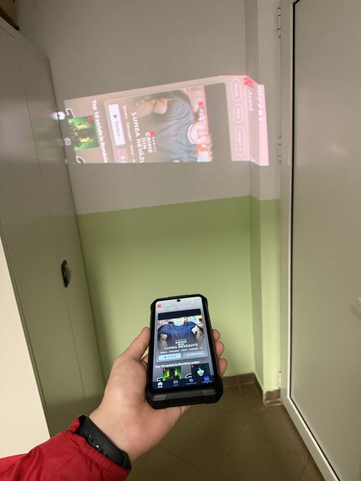 Telefon Mobil iHunt Titan Metal P22000 PRO Projector