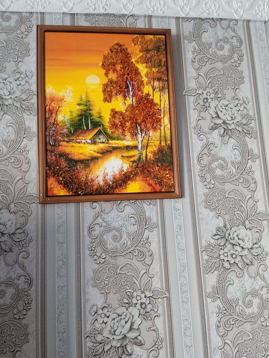 Картина янтарная в хорошем состоянии