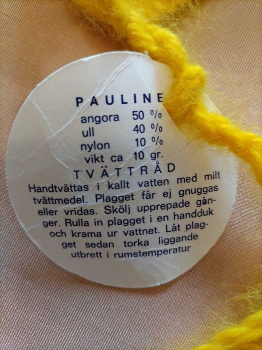 Caciula bebe, noua, 50%angora, moale si pufoasa, model puisor