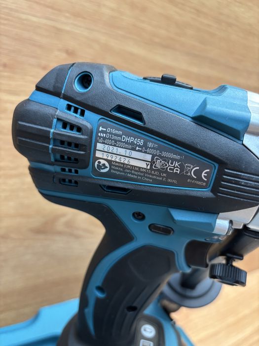Filetanta makita DHP458 cu percutie