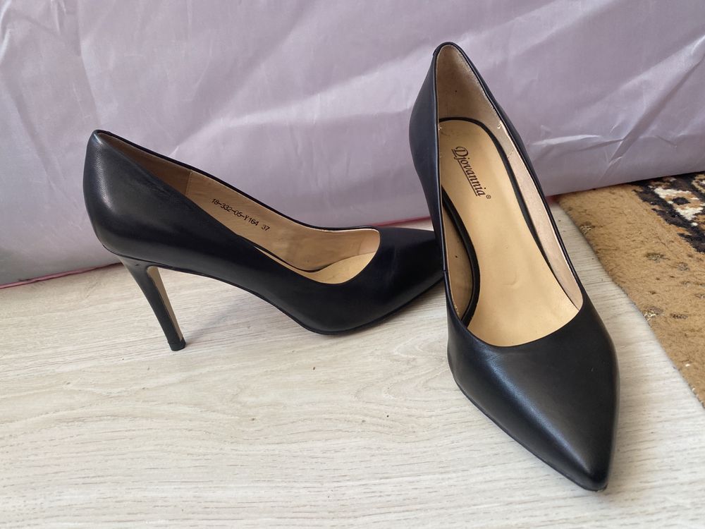 Продам туфли djovanni