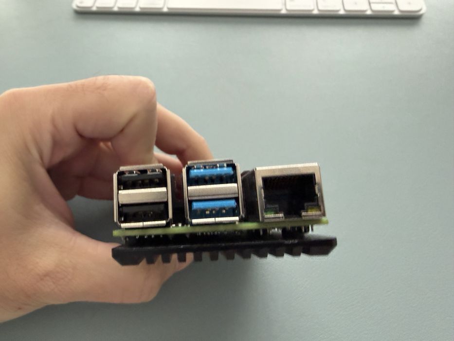 Raspberry pi 4 model b 4gb + carcasa si incarcator original