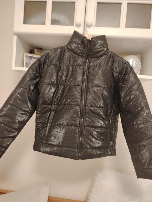 Късо зимно яке размер S-M