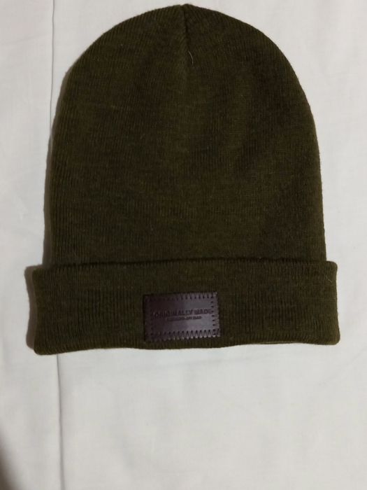 Малсено зелена зимна шапка
