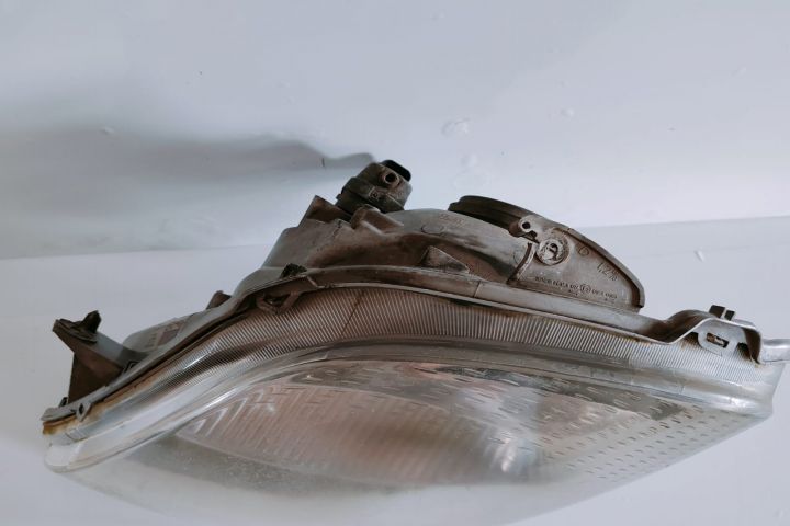 Far stanga  7700311371 Nissan Primastar prima generatie seria