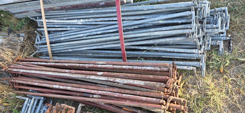 Vând componente schela metalica