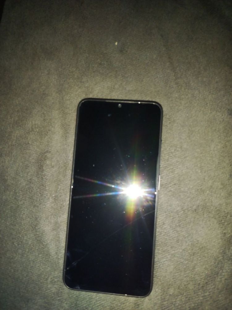 Redmi 11 R5G 6/128.   va Honor X7 4/128