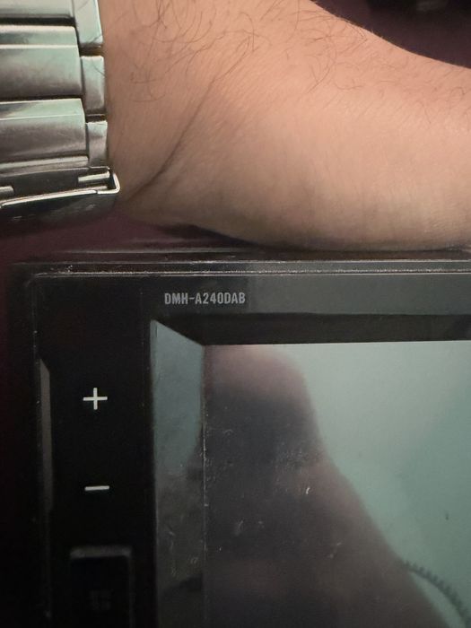 Мултимедия Pioneer DMH-A240DAB