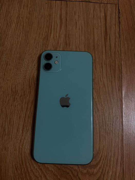 Айфон 11 идеальном состоянии срочно