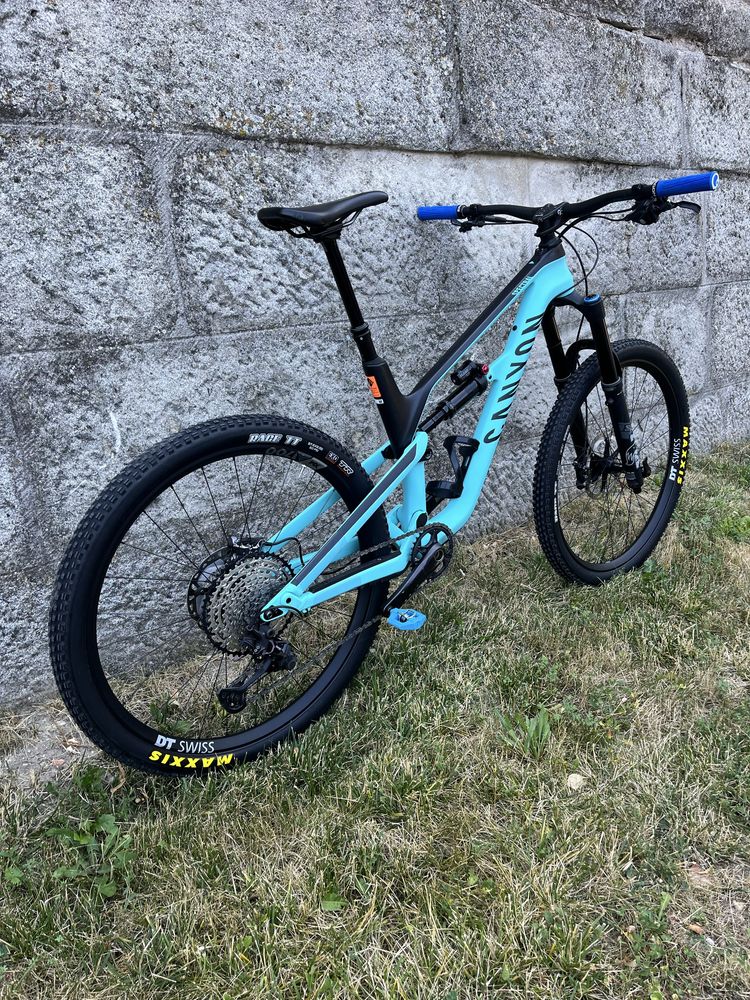 Bicicleta CANYON Spectral FULL Suspension, Carbon, FOX 36 “M” 2023.