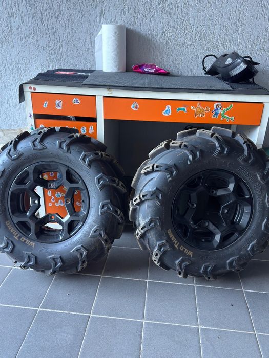 Set roți 12 ATV Can Am Outlander (jante + anv. CST Wild Thang)