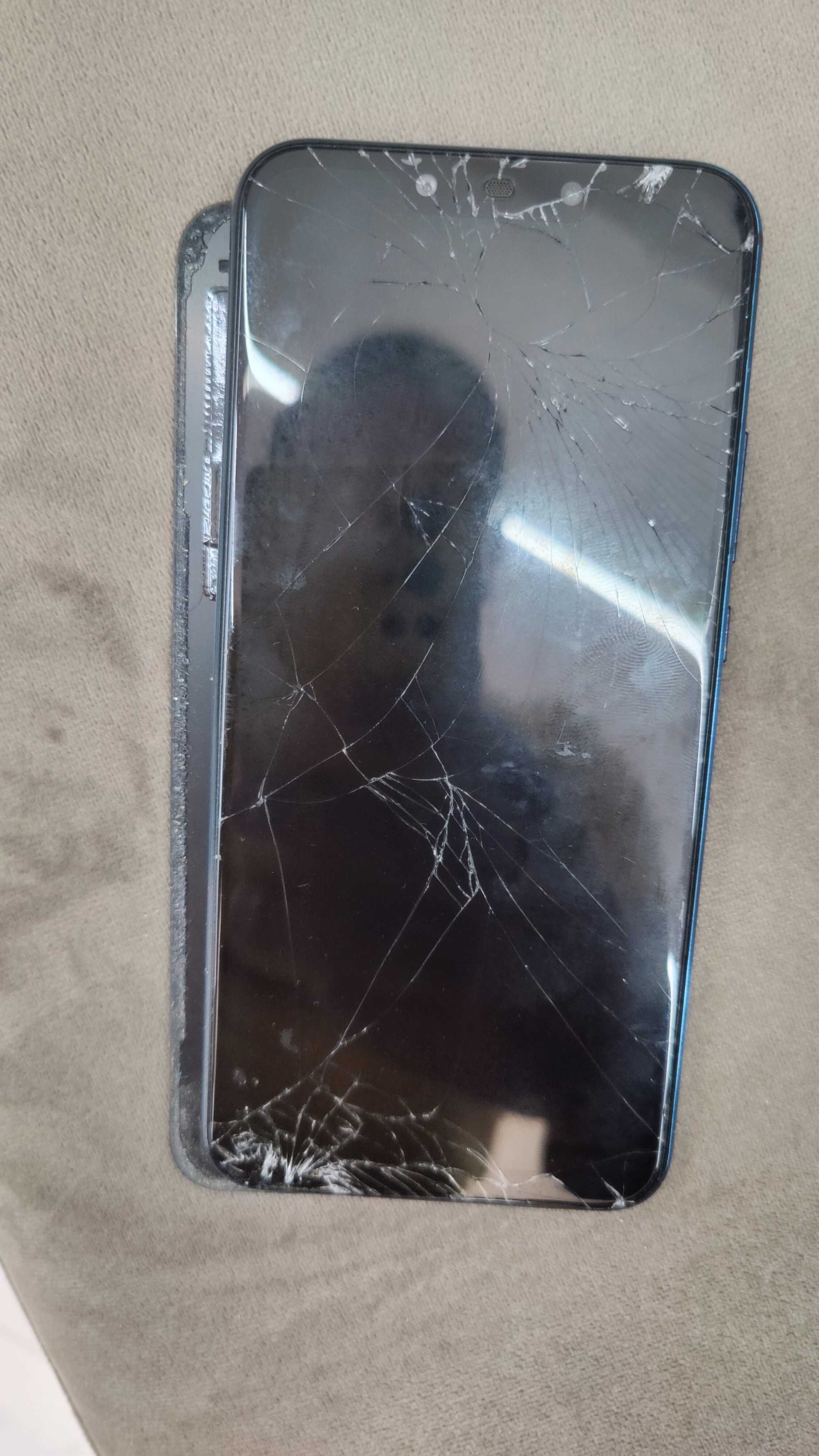 Huawei mate 20 lite - за части