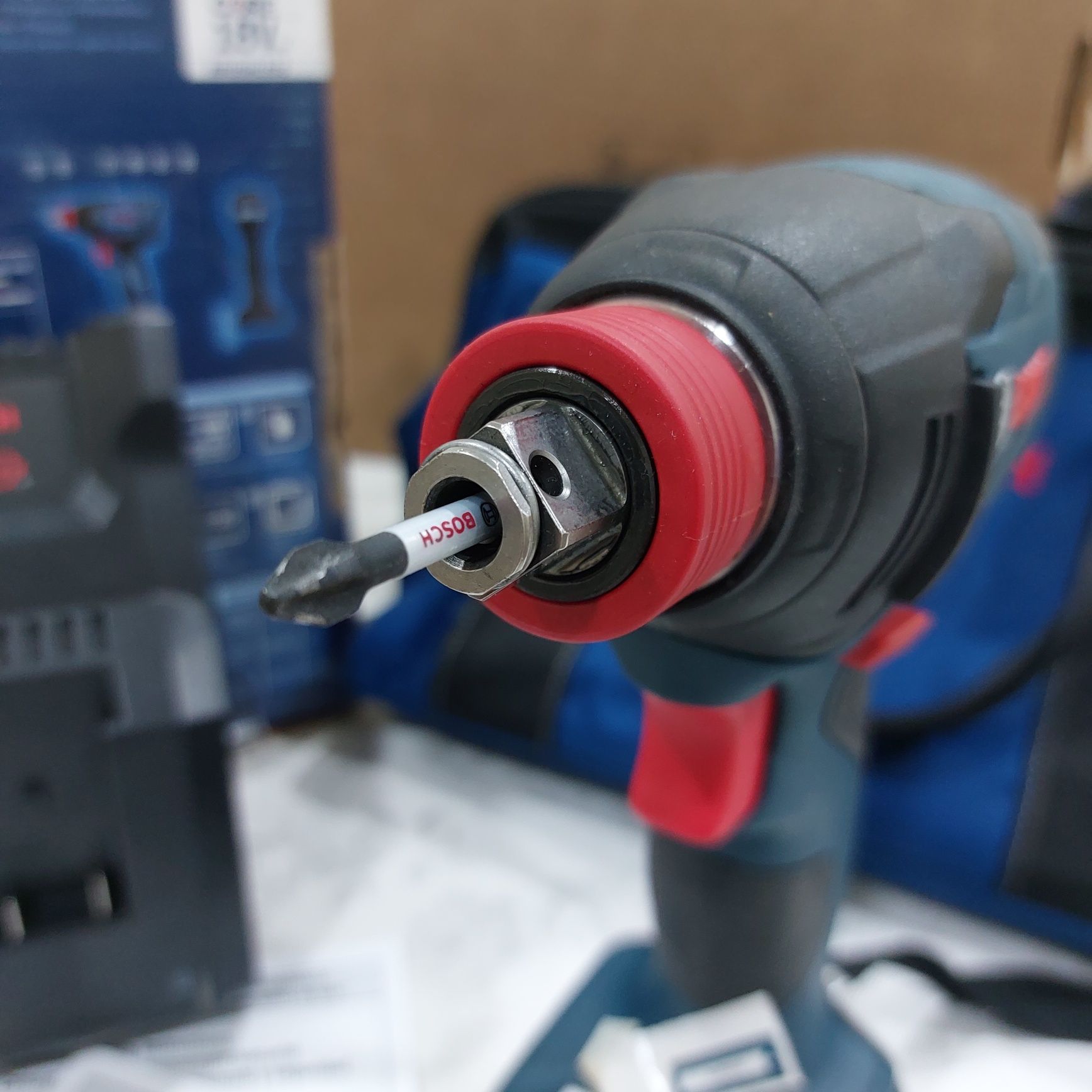 Bosch Orginal GDX 18V-210 universal gaykovyort