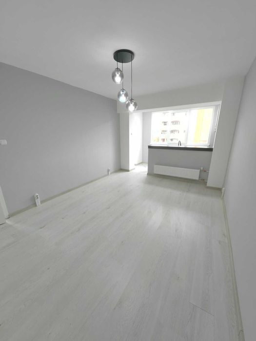 Продавам едностаен преустроен в двустаен апартамент гр. Перник кв.Тева