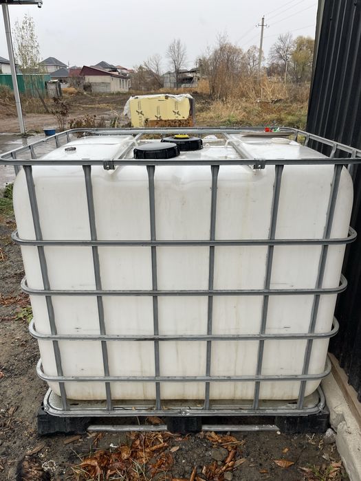 Ёмкость  кубовый в хорошем качестве