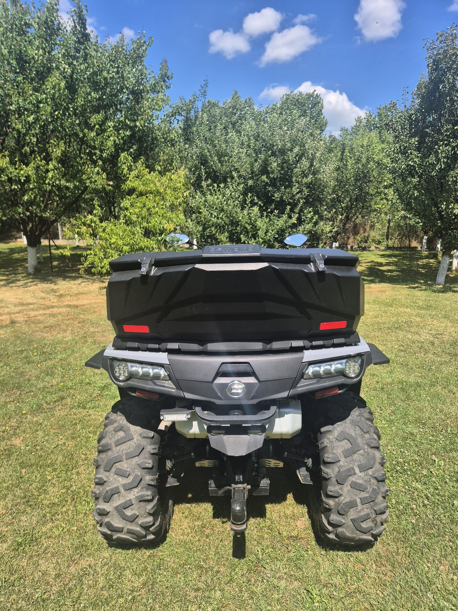 Vând CfMoto 1000
