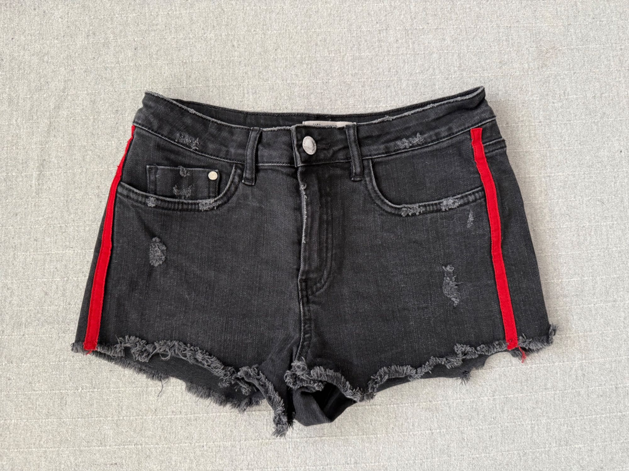 Различни модели къси панталони Zara, H&M, Pull&Bear