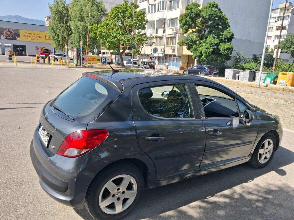 Peugeot модел 207, 2010 година