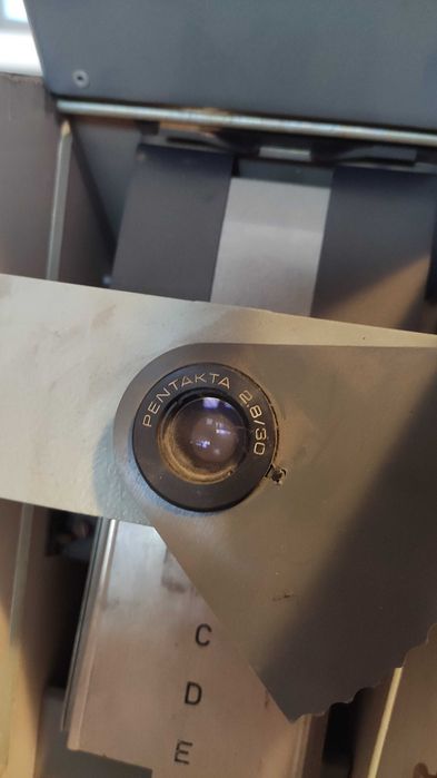 Proiector microfilme PENTAKTA L-100