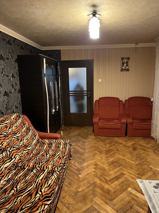 INCHIRIEZ APARTAMENT 2 Camere Semidecomandat