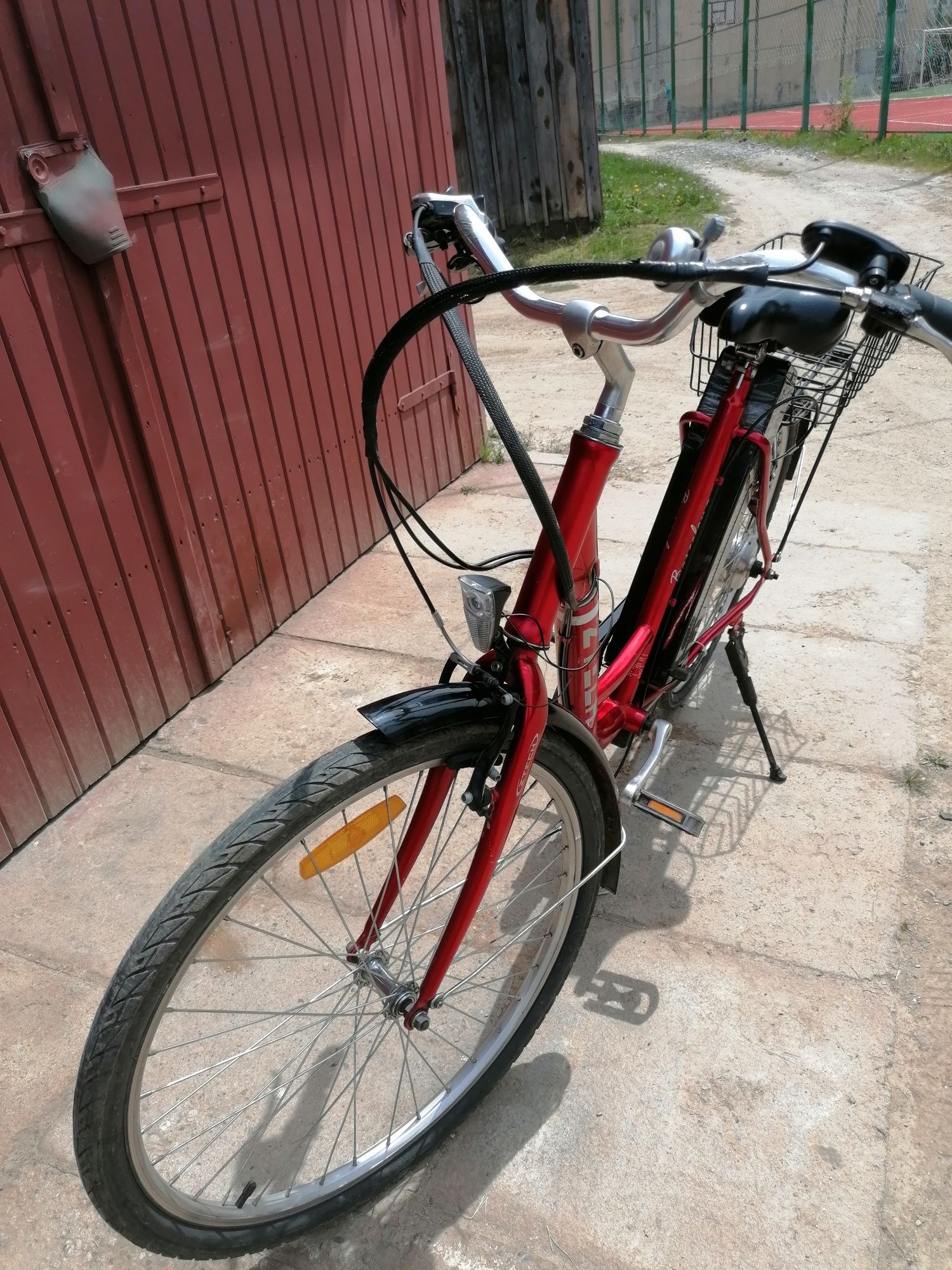 Vând bicicleta electrica ztech
