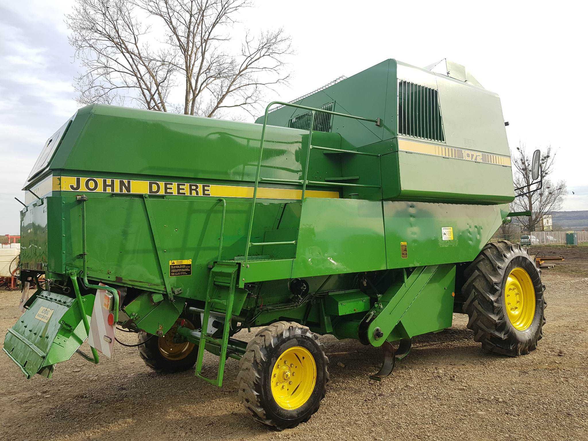 Combina John Deere 1072