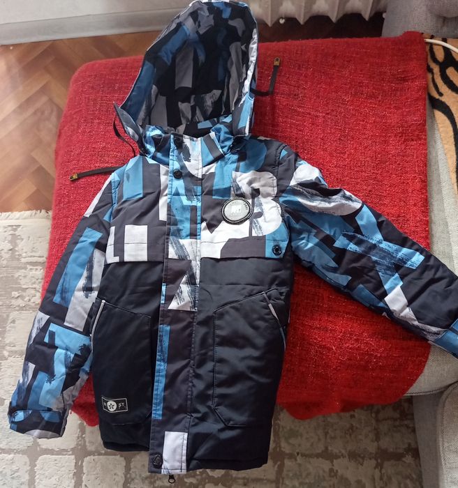 Детские тёплые вещи на мальчика 9 лет