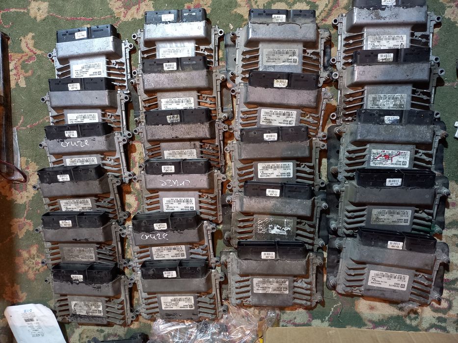 Продам эбу мозг компьютер шевроле круз