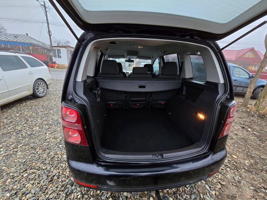 Volkswagen Turan 2009 1.4 Înmatriculat
