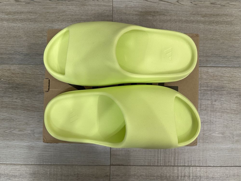 YZY SLIDE Glow Green