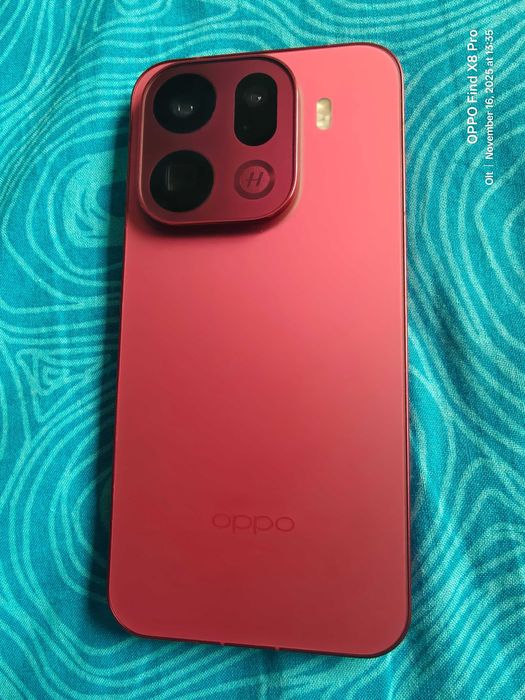 OPPO find X9 pro roșu