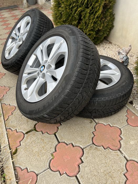 Jante BMW r17 + cauciucuri PIRELLI iarna - stare ireprosabila