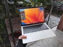 MacBook Pro 13" (Late 2017)
