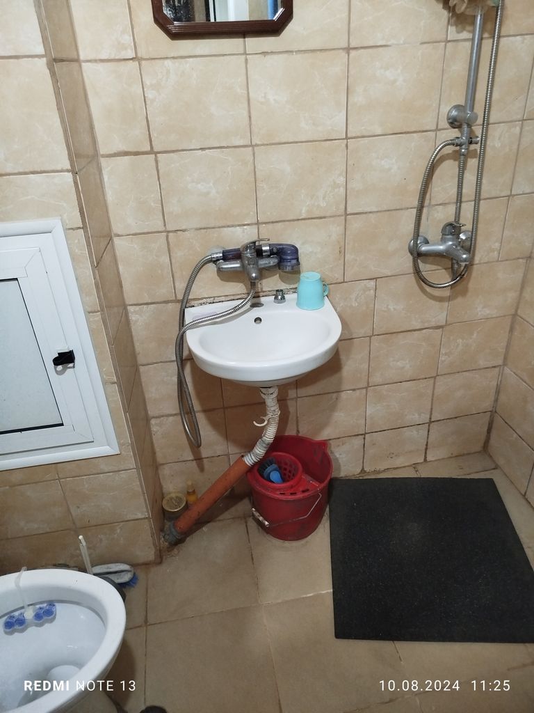 Продава се Двустаен апартамент в Плевен, Сторгозия - 64 кв.м за 1275 €/кв.м - Снимка #2