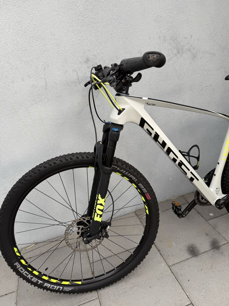 Bicicleta Ghost Lector carbon
