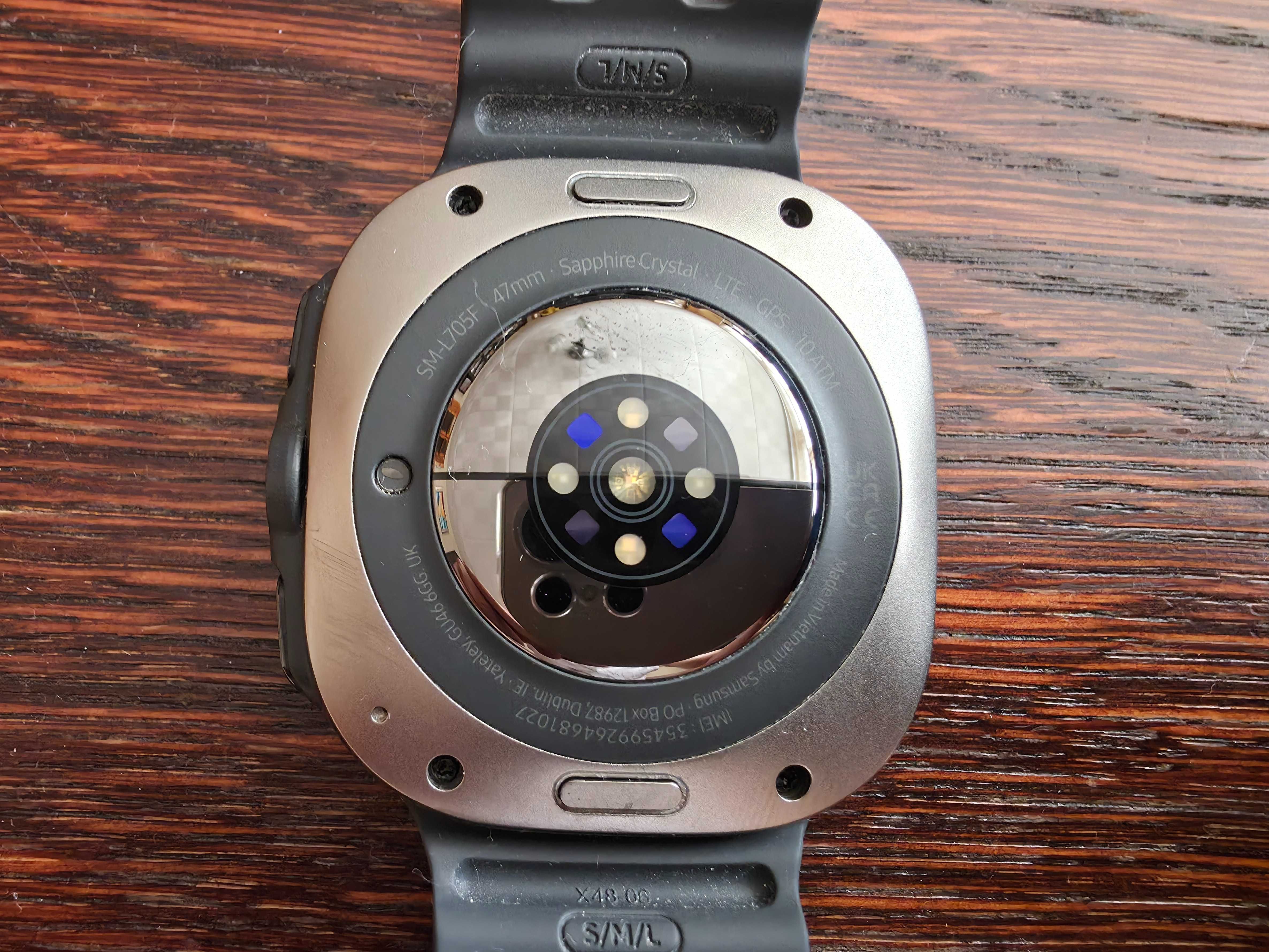 Продавам смарт часовник Samsung Galaxy Watch Ultra 47mm LTE