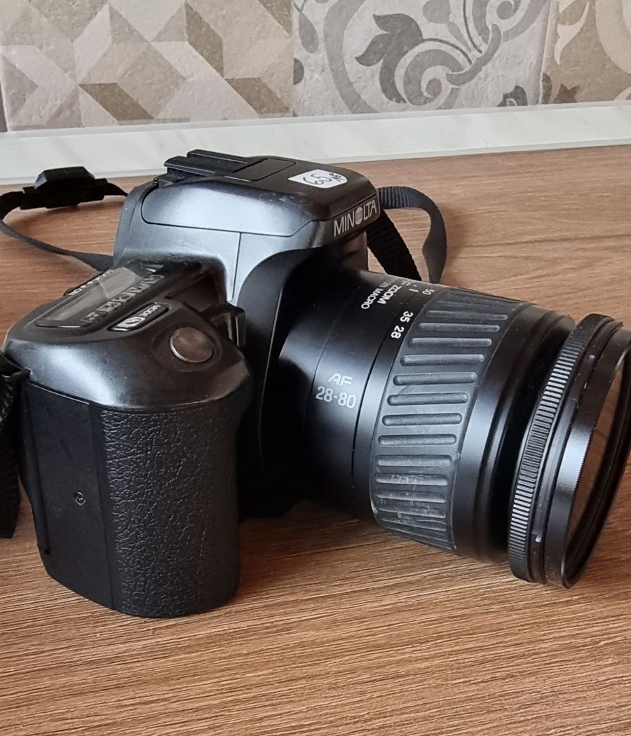 Фотоапарат Minolta dunax 303si