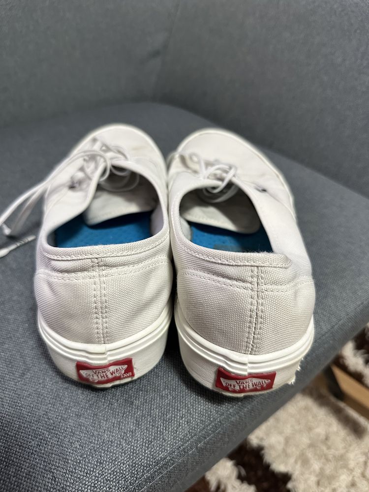 Vand tenisi albi Vans 43 (28CM) usori si comozi