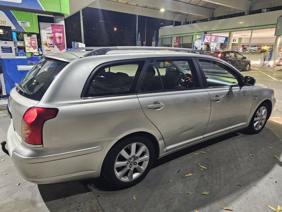 Toyota Avensis Комби