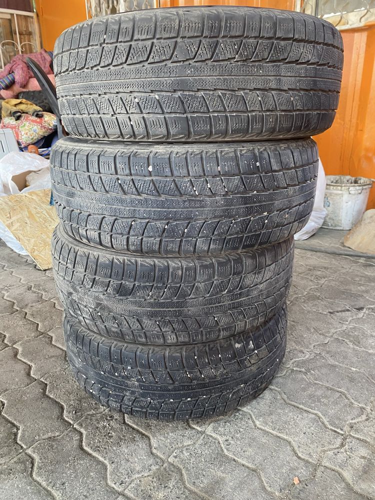 Продам диски и резину